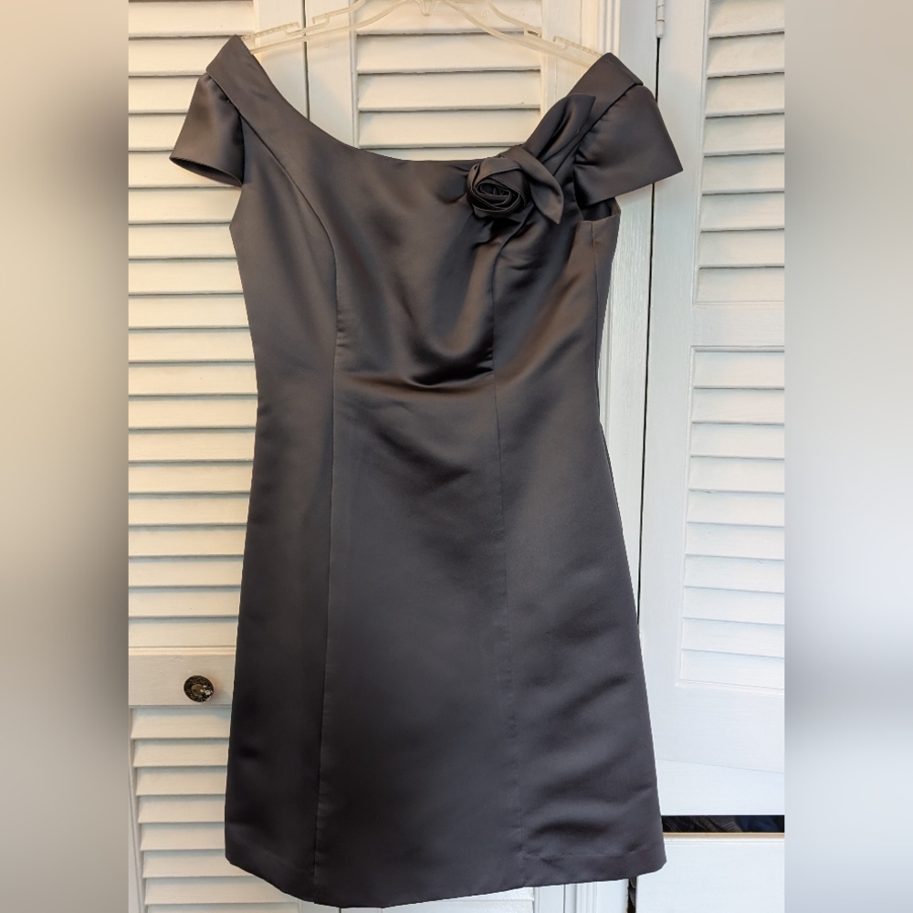 Elegant Gray Dress